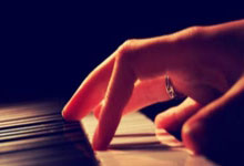 爱体育官网:记者:65场规则毫无意义,本来就没人会投票给不出场的球员.